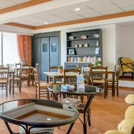 Holidays Collection Aparthotel