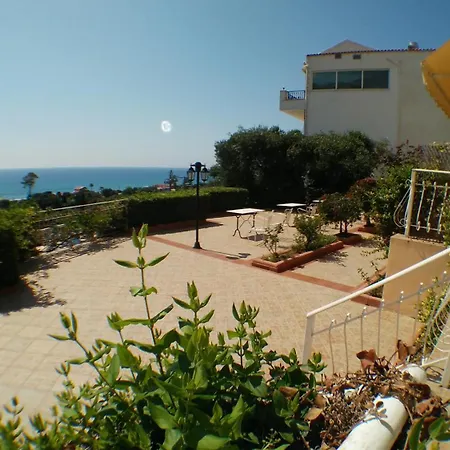 Holidays Collection Aparthotel Agios Gordios (Corfu)